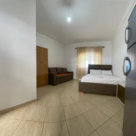 Eljudi House Apartment *