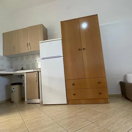 Apartment Eljudi House Borsh